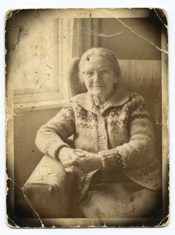 Original photo — Amelia
